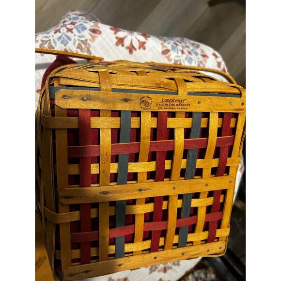 Longaberger American Celebrations Picnic Tote basket , riser & protector - Picture 4 of 6